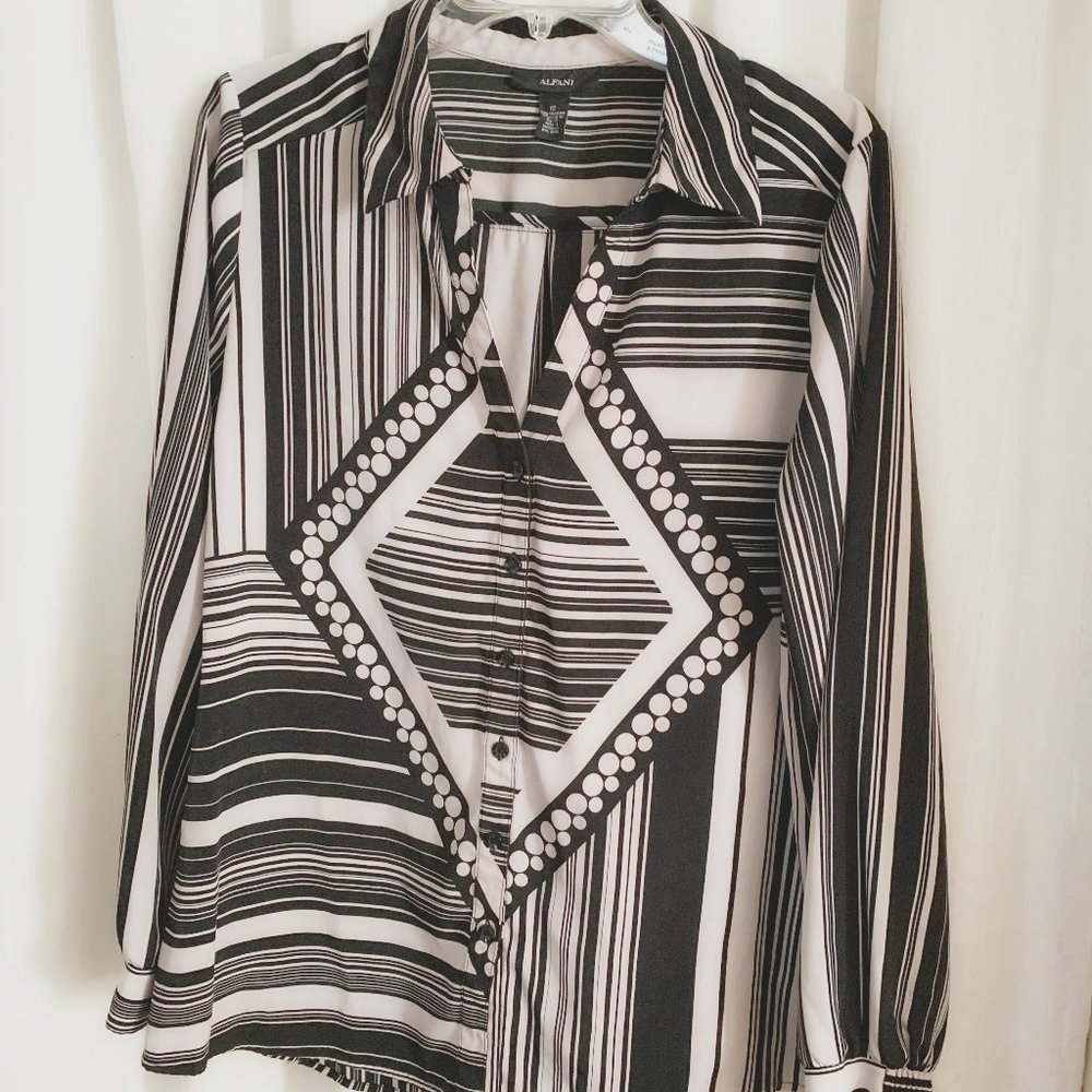 Alfani Blouse Black White Geometric Size 12